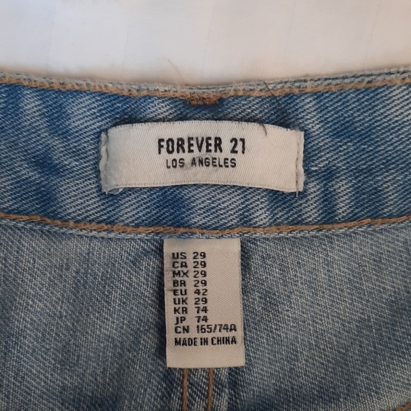 ♥️3 for $15♥️ Forever 21 Jean Shorts - Picture 4 of 8